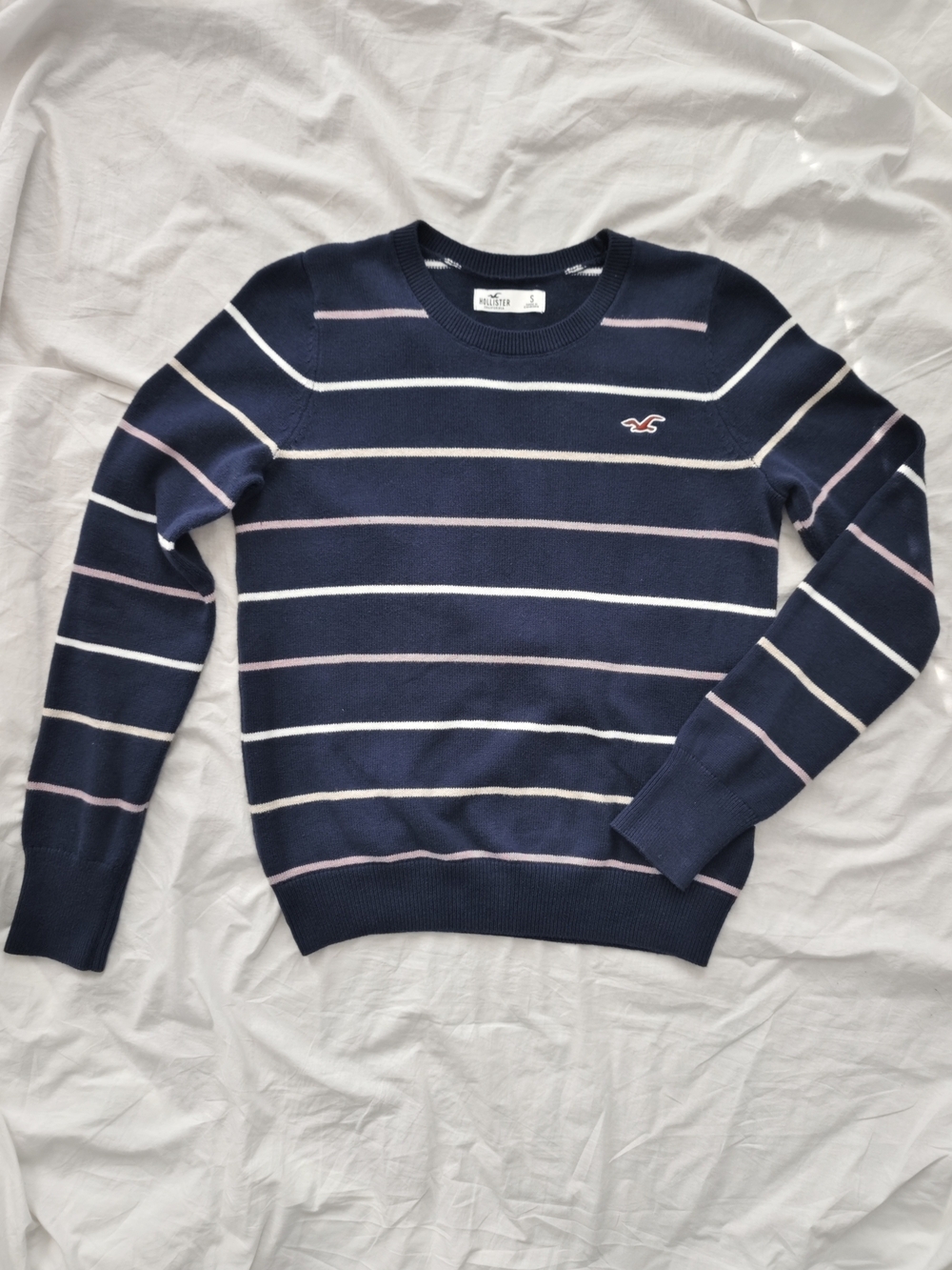 Hollister Women's Navy Striped Crewneck Sweater